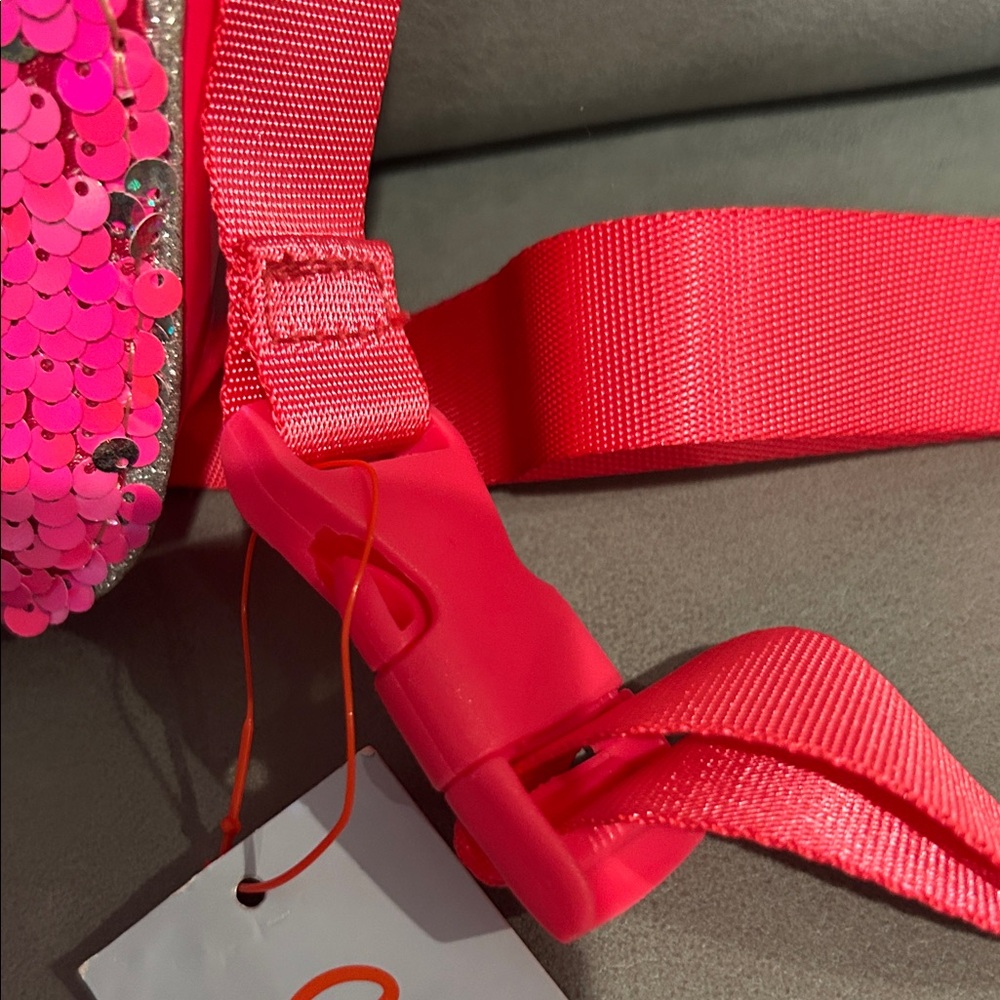 Cat & Jack Girls Pink Sequin Heart Crossbody Bag/Belt bag NWT - Picture 5 of 6